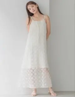 mysty woman フラワーモチーフキャミワンピース　アイボリー