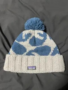 patagonia ニット帽 ポンポン付き