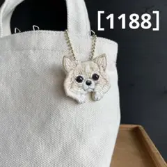 ［1188］チワワ　犬の刺繍ブローチ　1点