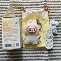 POP MART PIN FOR LOVE イニシャル ラブブ A