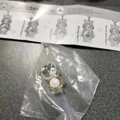 ケアベア めじるしアクセサリー クリアマスコットチャーム 白