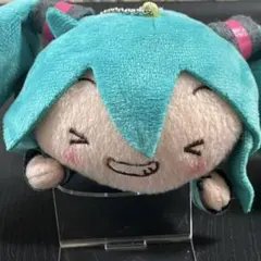 【レア】 2018年製 初音ミクシリーズ　寝そべりキーチェーンマスコット 2個 レア】 2018年製 初音ミクシリーズ 寝そべりキーチェーンマスコット 2