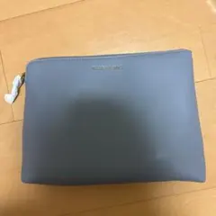 CHARLES & KEITH ブルー ポーチのサムネイル