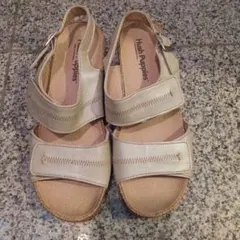 Hush Puppies サンダル ベージュふのサムネイル