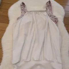 SUKALA ヨガウェア　ホワイトタンクトップ 付き　Mサイズ　早い物勝ち！