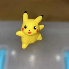 【当時物】ポケモン指人形ミニフィギュア　ピカチュウ　レトロレア　Pikachu