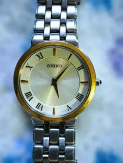 【値下げしました】SEIKO 腕時計 クォーツ 4J40-0AJ0 コンビカラーのサムネイル