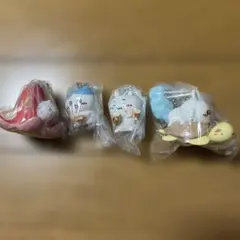 ちいかわ　たべものいっぱい　水族館　ハチワレ　うさぎ　モモンガ　キーホルダー