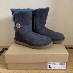 週末sale【美品】UGG W BAILEY BUTTONⅡ ネイビー 7