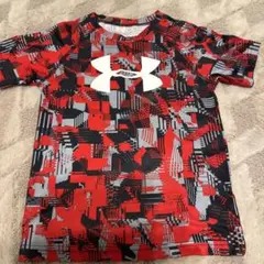 120 Under Armour 半袖Tシャツ 赤黒