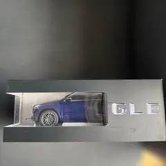 Mercedes-Benz GLE 1/18 ミニカーのサムネイル