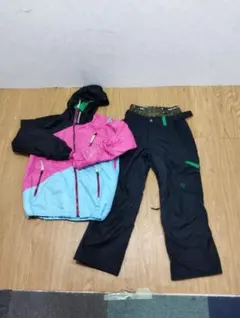 Item thumbnail for item 07f7814a-5ff8-4618-9668-d28996196601