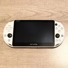 PS vita ホワイト PCH-2000 本体のみ Wi-Fiモデル