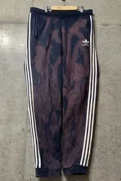 Item thumbnail for item 99028e8c-18aa-4ef2-b13e-43de70d14be7