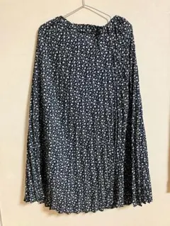 アースミュージックアンドエコロジー プリーツ スカート