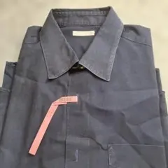 ネイビー長袖シャツ