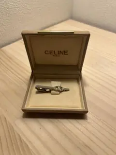 CELINE ネクタイピン ゴールドカラー ケース付きのサムネイル
