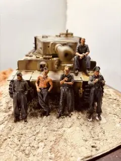 1／35 ロンメル将軍と幕僚達 - メルカリ