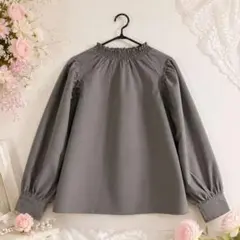 新品・激安！フリルネック ボリュームスリーブ 長袖 スモックブラウス Ｍのサムネイル