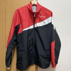 美品　YONEX ジャケットMサイズ白黒赤ウォームアップ
