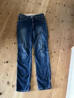 28インチ　Wrangler ダークブルースリムフィットデニムパンツ