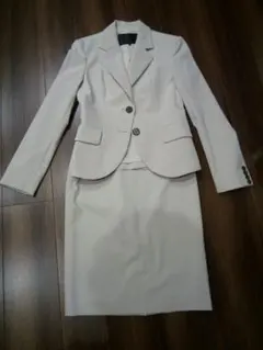 スーツ 　上下セット　UNTITLED　サイズ1 　入学式卒業式仕事オフィス
