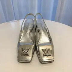 ルイヴィトン　パンプス　シルバー