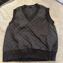 ZARA 黒 キルティング ニットベスト L