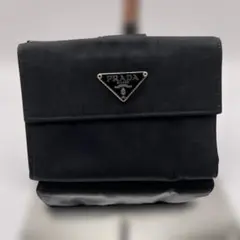 ✨美品✨PRADA ブラック 二つ折り財布　三角プレート　ナイロン　レザー