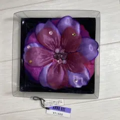 ANNA SUI 花モチーフ コサージュ