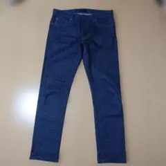 美品 ユニクロ ストレッチセルビッジスリムフィットジーンズのサムネイル