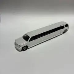 ロングトミカホワイト リムジン ミニカー