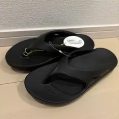 新品 OOFOS ウーフォス OOriginal リカバリーサンダル ブラックのサムネイル