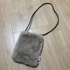 ラブトキシック　もこもこショルダーバッグ