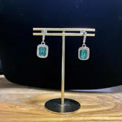エメラルドグリーン ダングルピアス