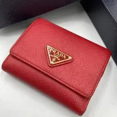 ！美品！　PRADA プラダ　折り財布　サフィアーノ　赤　75aaのサムネイル