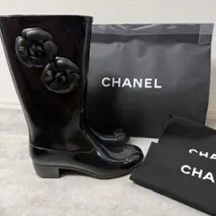 【大人気❗️】CHANEL カメリア レインブーツ ブラックのサムネイル