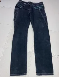 Item thumbnail for item 9593cf94-69f7-45ad-96e6-7b6a8b6a2262