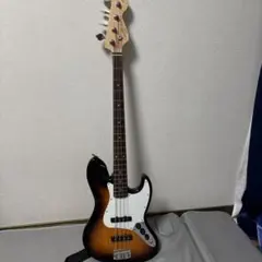 エレキベース サンバースト ショートスケール フレットレス - メルカリ