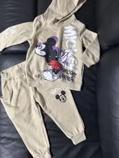 ミッキーマウス フード付きトレーナー セットアップ　90センチ