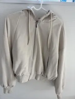 フード付きクリーム色ジャケット XS zara