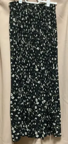 INGNI イング　花柄プリーツロングスカート　黒　ブラック