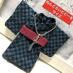 【ハンドメイド】ねんどろいどどーるサイズ着物/浴衣+帯+剣チャーム/市松/深緑