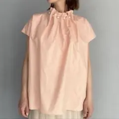【美品】【川口春奈さん着用】PICCIN ピッチン 襟ビッグパールブラウスのサムネイル