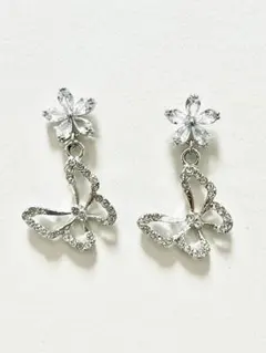 No.81 花　蝶　ピアス
