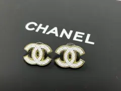 CHANEL♡シャネル ピアス ノベルティ 白