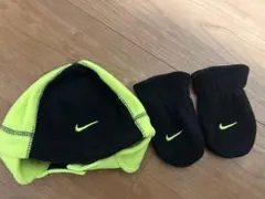 Nike ベビー　フリースキャップ　ミトンセット