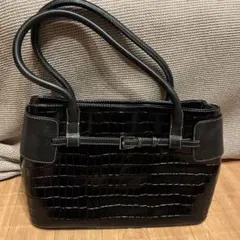 【HAMANO 濱野】ミーティア 本革 ハンドバッグ カデナ 鍵 黒 HAMANO 濱野】ミーティア 本革 ハンドバッグ カデナ 鍵 黒 - メルカリ