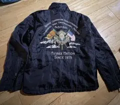 AVIREX 刺繍入り ブラックジャケット