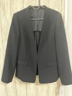 AOKI Oggiコラボ パウダリーツイル ノーカラージャケット 黒　5号